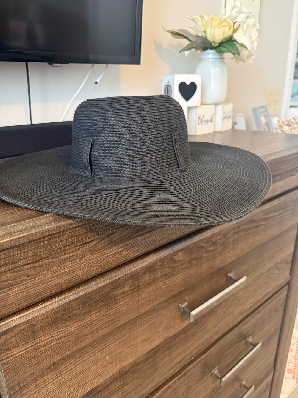 Wide Brim Straw Sun Hat in Black